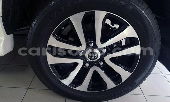 Buy Used Toyota Land Cruiser White Car in Kigali in Rwanda Buy Used Toyota Land Cruiser White Car in Kigali in Rwanda