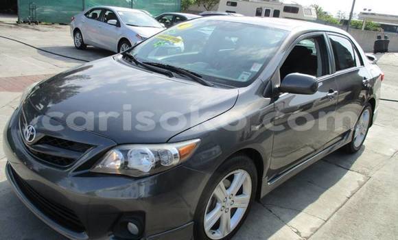 Acheter Occasion Voiture Toyota Corolla Noir à Kigali au Rwanda Acheter Occasion Voiture Toyota Corolla Noir à Kigali au Rwanda