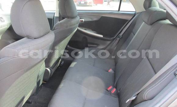 Acheter Occasion Voiture Toyota Corolla Noir à Kigali, Rwanda Acheter Occasion Voiture Toyota Corolla Noir à Kigali, Rwanda