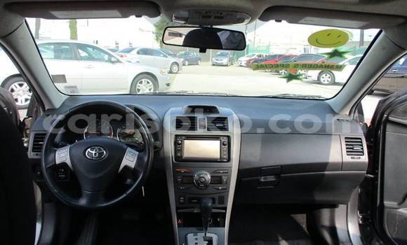 Acheter Occasion Voiture Toyota Corolla Noir à Kigali, Rwanda Acheter Occasion Voiture Toyota Corolla Noir à Kigali, Rwanda