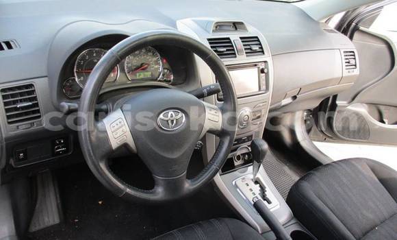 Acheter Occasion Voiture Toyota Corolla Noir à Kigali, Rwanda Acheter Occasion Voiture Toyota Corolla Noir à Kigali, Rwanda