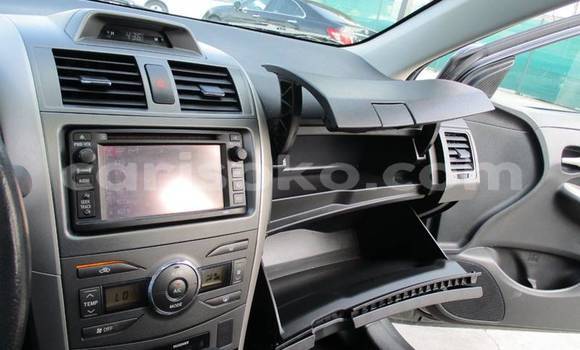 Acheter Occasion Voiture Toyota Corolla Noir à Kigali, Rwanda Acheter Occasion Voiture Toyota Corolla Noir à Kigali, Rwanda