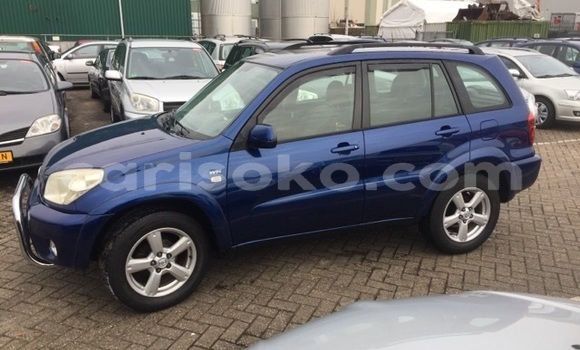 Acheter Occasion Voiture Toyota RAV4 Bleu à Kigali, Rwanda Acheter Occasion Voiture Toyota RAV4 Bleu à Kigali, Rwanda