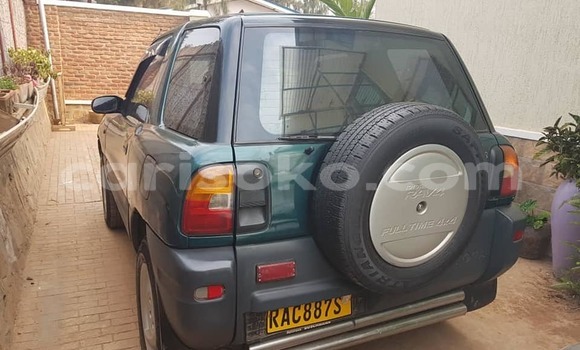 Buy Used Toyota RAV4 Green Car in Kigali in Rwanda Buy Used Toyota RAV4 Green Car in Kigali in Rwanda