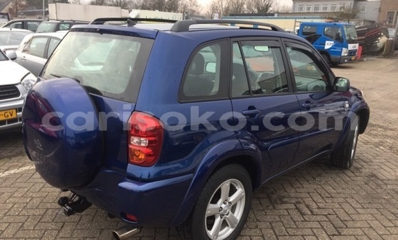 Acheter Occasion Voiture Toyota RAV4 Bleu à Kigali, Rwanda Acheter Occasion Voiture Toyota RAV4 Bleu à Kigali, Rwanda