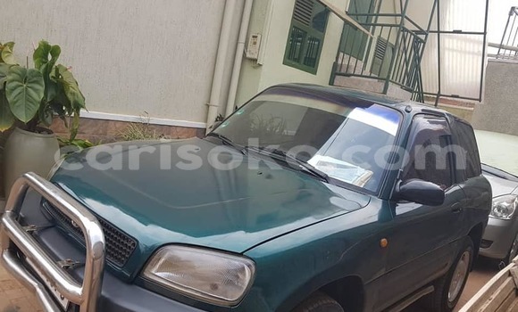 Buy Used Toyota RAV4 Green Car in Kigali in Rwanda Buy Used Toyota RAV4 Green Car in Kigali in Rwanda