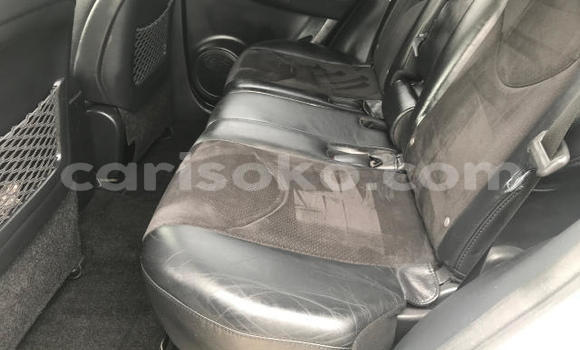 Buy Used Toyota RAV4 White Car in Kigali in Rwanda Buy Used Toyota RAV4 White Car in Kigali in Rwanda