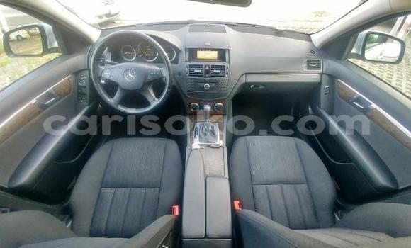 Sayi Na hannu Mercedes-Benz C–Class Gris Mota in Kigali a Rwanda Sayi Na hannu Mercedes-Benz C–Class Gris Mota in Kigali a Rwanda