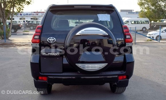 Acheter Import Voiture Toyota Land Cruiser Noir à Import - Dubai, Rwanda Acheter Import Voiture Toyota Land Cruiser Noir à Import - Dubai, Rwanda