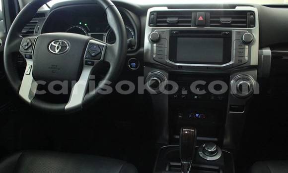 Acheter Occasion Voiture Toyota 4Runner Blanc à Kigali, Rwanda Acheter Occasion Voiture Toyota 4Runner Blanc à Kigali, Rwanda