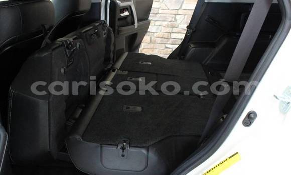 Acheter Occasion Voiture Toyota 4Runner Blanc à Kigali, Rwanda Acheter Occasion Voiture Toyota 4Runner Blanc à Kigali, Rwanda