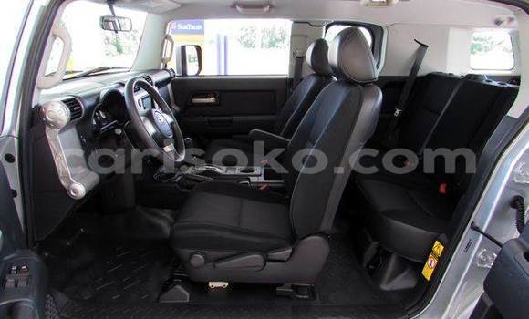 Buy Used Toyota FJ Cruiser Silver Car in Gasarenda in Rwanda Buy Used Toyota FJ Cruiser Silver Car in Gasarenda in Rwanda