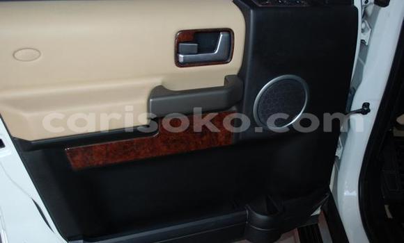 Buy Used Land Rover Range Rover White Car in Gasarenda in Rwanda Buy Used Land Rover Range Rover White Car in Gasarenda in Rwanda