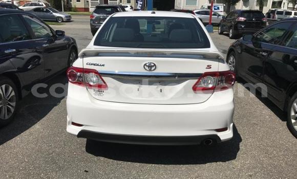 Sayi Na hannu Toyota Corolla Blanc Mota in Kigali a Rwanda Sayi Na hannu Toyota Corolla Blanc Mota in Kigali a Rwanda