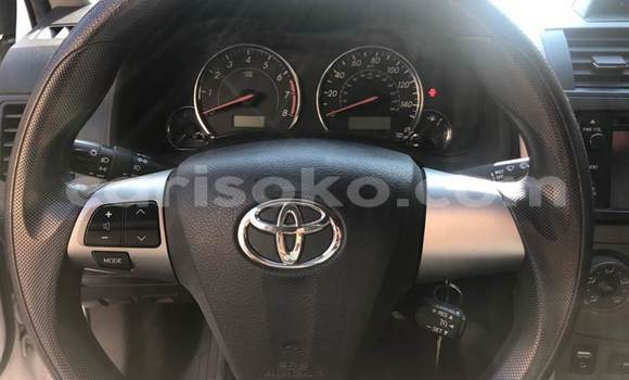 Sayi Na hannu Toyota Corolla Blanc Mota in Kigali a Rwanda Sayi Na hannu Toyota Corolla Blanc Mota in Kigali a Rwanda