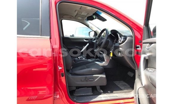 Acheter Import Voiture Mercedes-Benz 250 Rouge à Import - Dubai, Rwanda Acheter Import Voiture Mercedes-Benz 250 Rouge à Import - Dubai, Rwanda