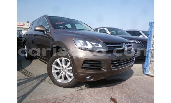 Acheter Import Voiture Volkswagen Touareg Marron à Import - Dubai, Rwanda Acheter Import Voiture Volkswagen Touareg Marron à Import - Dubai, Rwanda