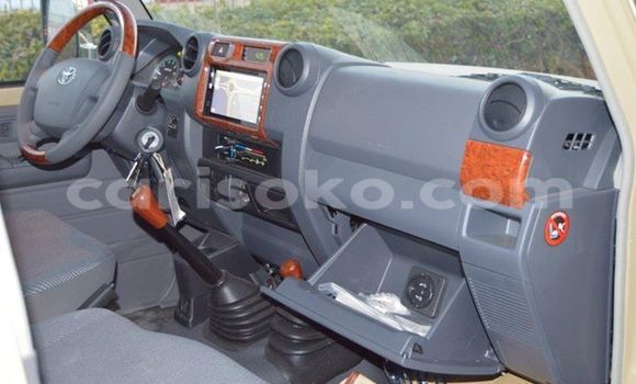 Acheter Occasion Voiture Toyota Pickup à Gicumbi, Rwanda Acheter Occasion Voiture Toyota Pickup à Gicumbi, Rwanda