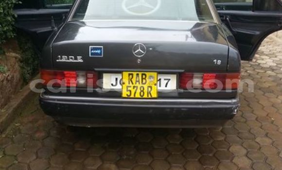 Acheter Occasion Voiture Mercedes‒Benz 190 Autre à Kigali au Rwanda Acheter Occasion Voiture Mercedes‒Benz 190 Autre à Kigali au Rwanda