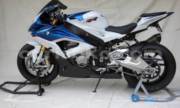 اشتري جديد BMW S 1000 Bleu دراجة نارية في Kigali في Rwanda اشتري جديد BMW S 1000 Bleu دراجة نارية في Kigali في Rwanda