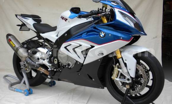 اشتري جديد BMW S 1000 Bleu دراجة نارية في Kigali في Rwanda اشتري جديد BMW S 1000 Bleu دراجة نارية في Kigali في Rwanda