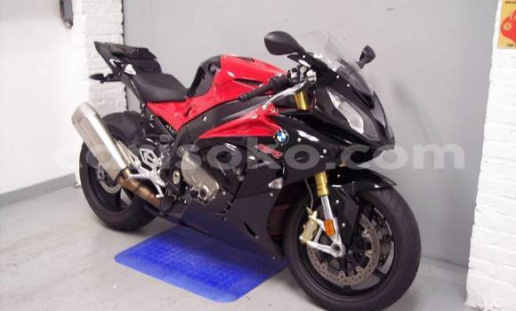 اشتري جديد BMW S 1000 Rouge دراجة نارية في Kigali في Rwanda اشتري جديد BMW S 1000 Rouge دراجة نارية في Kigali في Rwanda