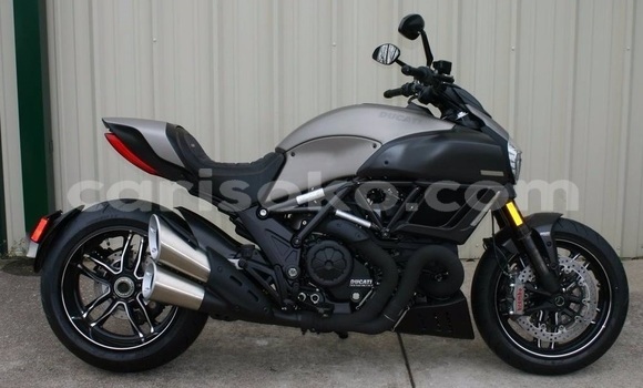 اشتري جديد Ducati Diavel Noir دراجة نارية في Kigali في Rwanda اشتري جديد Ducati Diavel Noir دراجة نارية في Kigali في Rwanda