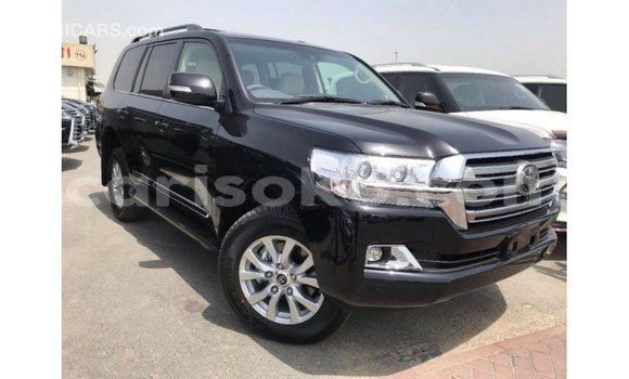Acheter Import Voiture Toyota Land Cruiser Noir à Import - Dubai, Rwanda Acheter Import Voiture Toyota Land Cruiser Noir à Import - Dubai, Rwanda