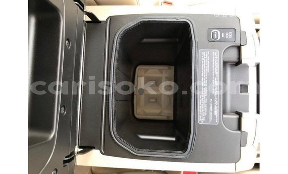 Acheter Import Voiture Toyota Land Cruiser Noir à Import - Dubai, Rwanda Acheter Import Voiture Toyota Land Cruiser Noir à Import - Dubai, Rwanda