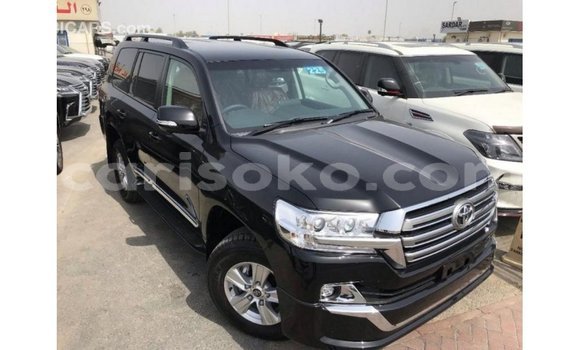 Acheter Import Voiture Toyota Land Cruiser Noir à Import - Dubai, Rwanda Acheter Import Voiture Toyota Land Cruiser Noir à Import - Dubai, Rwanda