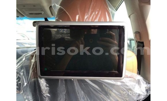 Acheter Import Voiture Toyota Land Cruiser Noir à Import - Dubai, Rwanda Acheter Import Voiture Toyota Land Cruiser Noir à Import - Dubai, Rwanda