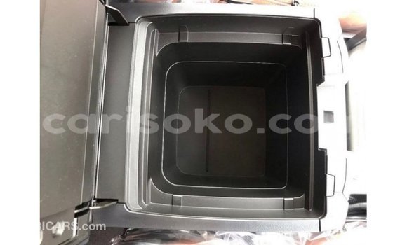 Acheter Import Voiture Toyota Land Cruiser Noir à Import - Dubai, Rwanda Acheter Import Voiture Toyota Land Cruiser Noir à Import - Dubai, Rwanda