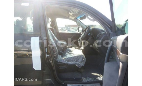 Acheter Import Voiture Toyota Land Cruiser Noir à Import - Dubai, Rwanda Acheter Import Voiture Toyota Land Cruiser Noir à Import - Dubai, Rwanda