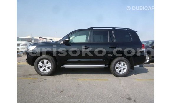 Acheter Import Voiture Toyota Land Cruiser Noir à Import - Dubai, Rwanda Acheter Import Voiture Toyota Land Cruiser Noir à Import - Dubai, Rwanda