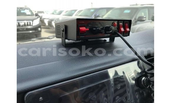 Acheter Import Voiture Toyota Hiace Blanc à Import - Dubai, Rwanda Acheter Import Voiture Toyota Hiace Blanc à Import - Dubai, Rwanda