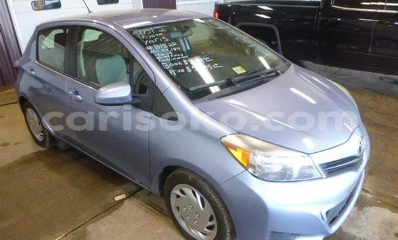Acheter Occasion Voiture Toyota Yaris Bleu à Kigali, Rwanda Acheter Occasion Voiture Toyota Yaris Bleu à Kigali, Rwanda
