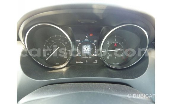 Acheter Import Voiture Jaguar E-Pace Blanc à Import - Dubai, Rwanda Acheter Import Voiture Jaguar E-Pace Blanc à Import - Dubai, Rwanda