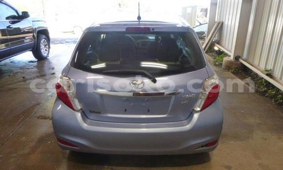 Acheter Occasion Voiture Toyota Yaris Bleu à Kigali, Rwanda Acheter Occasion Voiture Toyota Yaris Bleu à Kigali, Rwanda