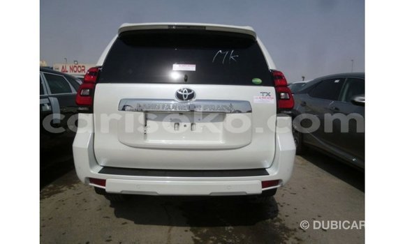 Acheter Import Voiture Toyota Prado Blanc à Import - Dubai, Rwanda Acheter Import Voiture Toyota Prado Blanc à Import - Dubai, Rwanda