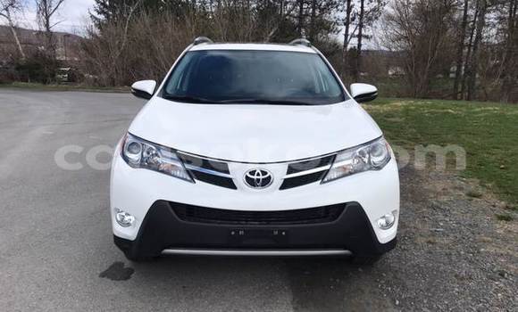 Acheter Occasion Voiture Toyota RAV4 Marron à Kigali, Rwanda Acheter Occasion Voiture Toyota RAV4 Marron à Kigali, Rwanda