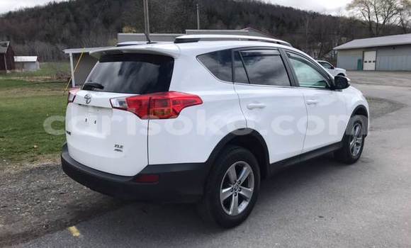 Acheter Occasion Voiture Toyota RAV4 Marron à Kigali, Rwanda Acheter Occasion Voiture Toyota RAV4 Marron à Kigali, Rwanda