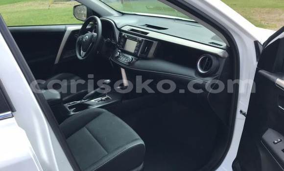 Acheter Occasion Voiture Toyota RAV4 Marron à Kigali, Rwanda Acheter Occasion Voiture Toyota RAV4 Marron à Kigali, Rwanda