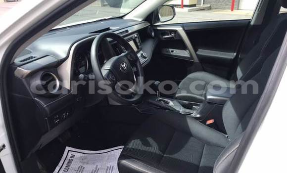 Acheter Occasion Voiture Toyota RAV4 Marron à Kigali, Rwanda Acheter Occasion Voiture Toyota RAV4 Marron à Kigali, Rwanda