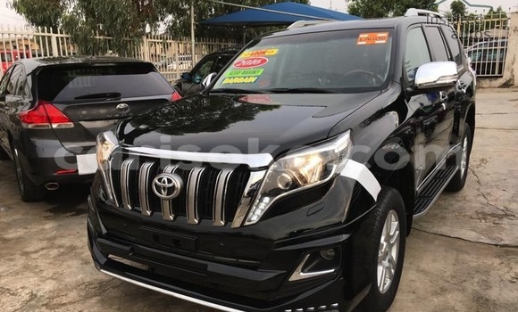 Acheter Occasion Voiture Toyota Land Cruiser Noir à Kigali au Rwanda Acheter Occasion Voiture Toyota Land Cruiser Noir à Kigali au Rwanda