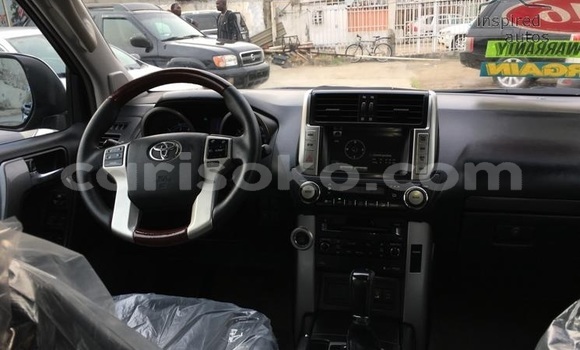 Acheter Occasion Voiture Toyota Land Cruiser Noir à Kigali, Rwanda Acheter Occasion Voiture Toyota Land Cruiser Noir à Kigali, Rwanda