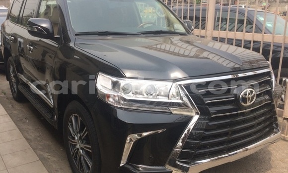 Acheter Occasion Voiture Toyota Land Cruiser Noir à Kigali au Rwanda Acheter Occasion Voiture Toyota Land Cruiser Noir à Kigali au Rwanda
