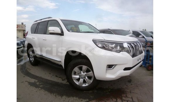 Acheter Import Voiture Toyota Prado Blanc à Import - Dubai, Rwanda Acheter Import Voiture Toyota Prado Blanc à Import - Dubai, Rwanda