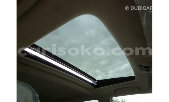 Acheter Import Voiture Toyota Prado Blanc à Import - Dubai, Rwanda Acheter Import Voiture Toyota Prado Blanc à Import - Dubai, Rwanda