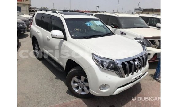 Acheter Import Voiture Toyota Prado Blanc à Import - Dubai, Rwanda Acheter Import Voiture Toyota Prado Blanc à Import - Dubai, Rwanda