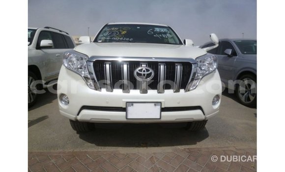 Acheter Import Voiture Toyota Prado Blanc à Import - Dubai, Rwanda Acheter Import Voiture Toyota Prado Blanc à Import - Dubai, Rwanda